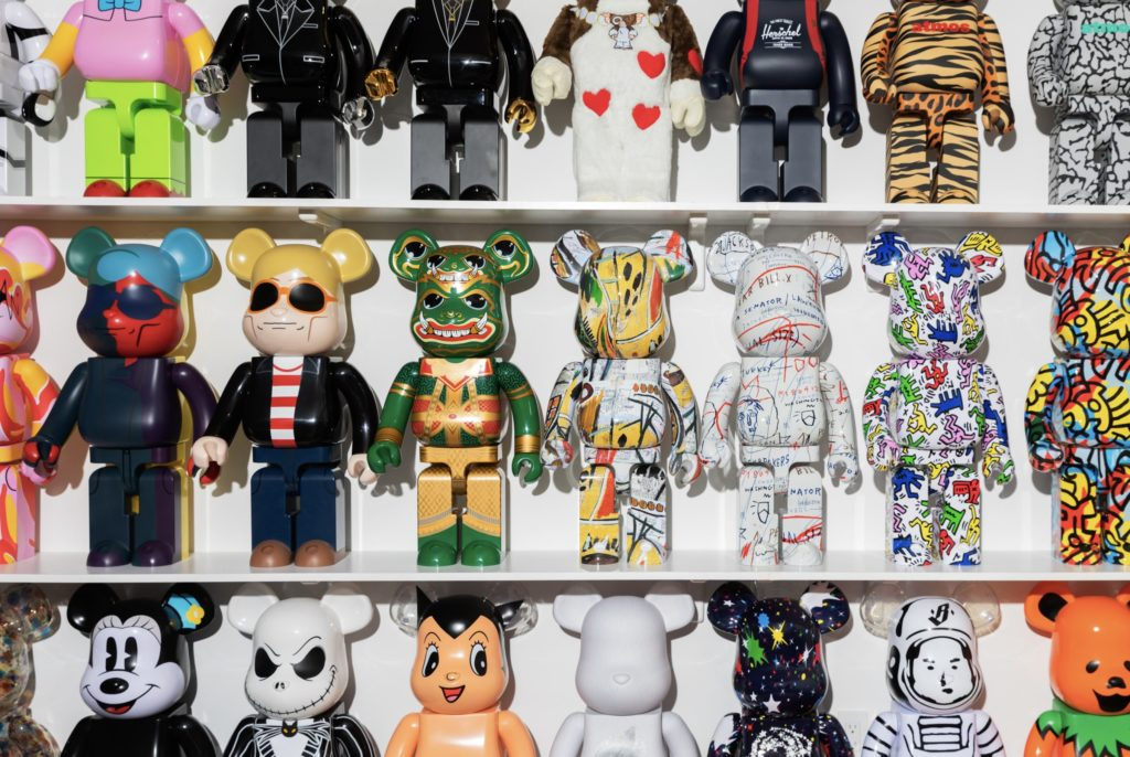 Read more about the article ART TOYS: MEDICOM TOY & BE@RBRICK