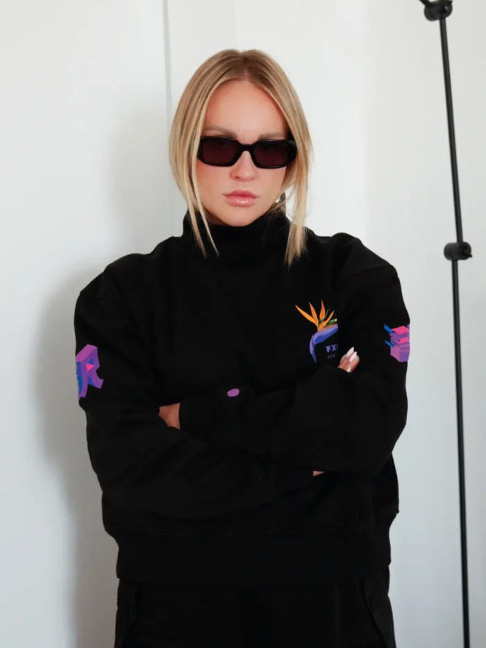 BLACK FLEECE PULLOVER - Image 6