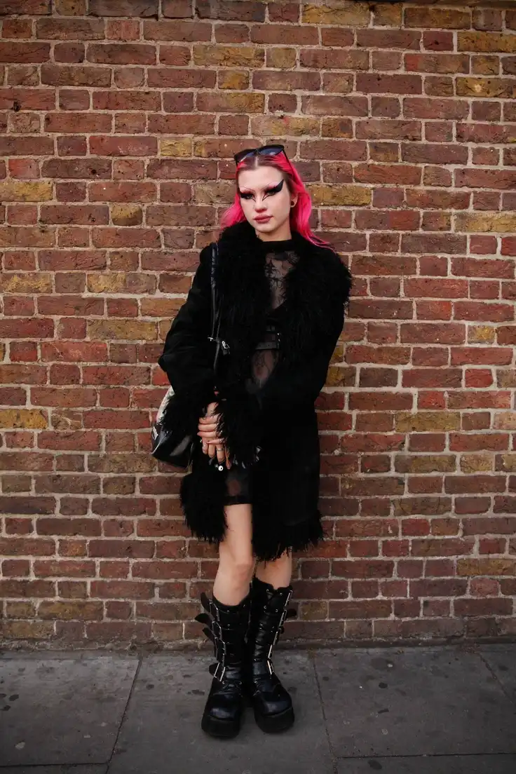 upload-98ed802e-c4ac-489a-b544-7c43ce45bf7b (2)