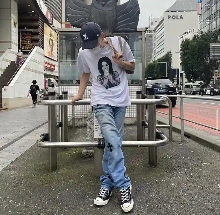 AFFORDABLE STREETWEAR