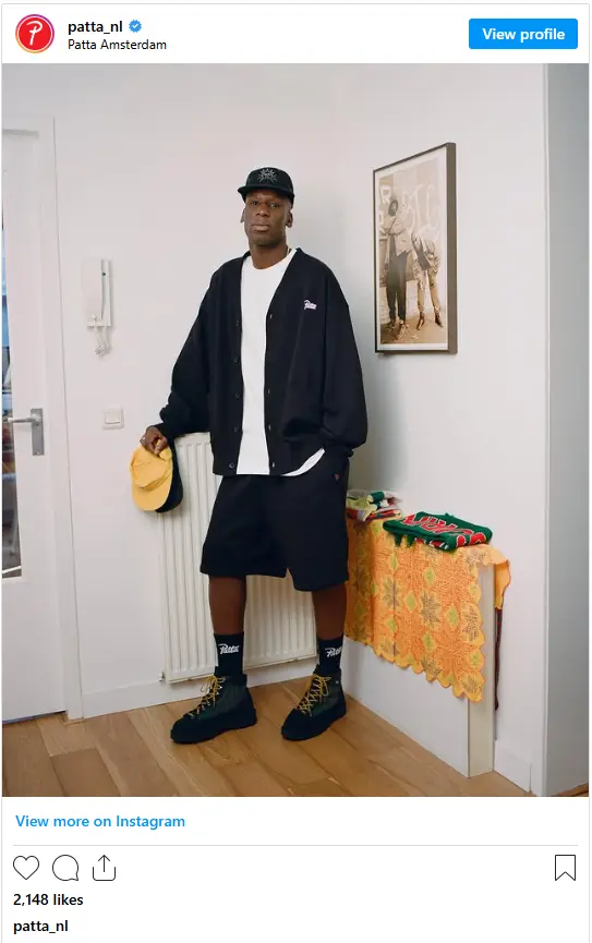 STREETWEAR