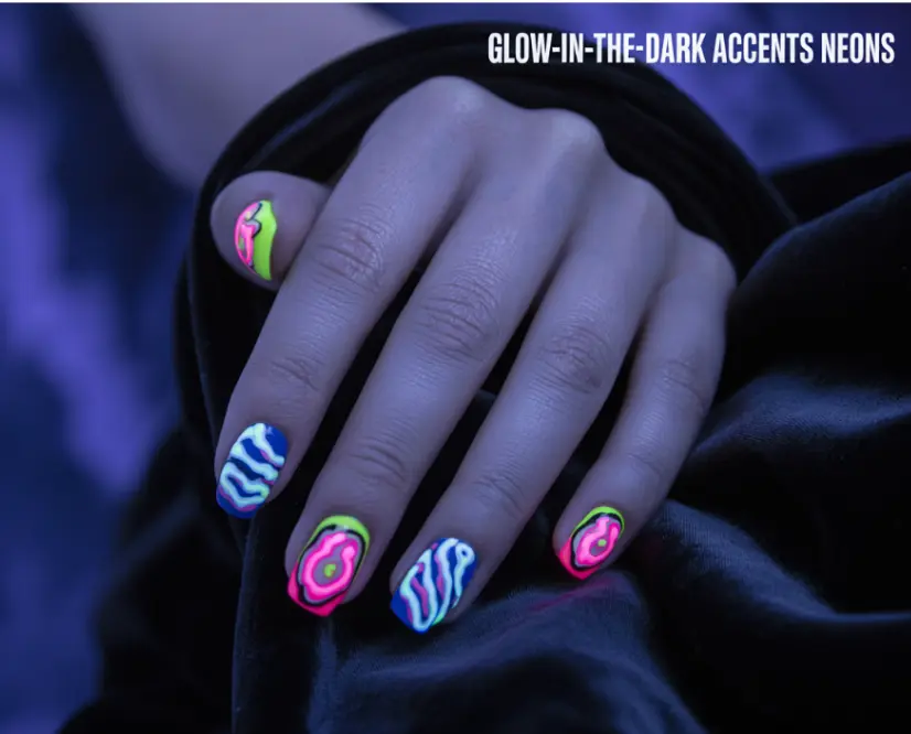 Glow-In-The-Dark Accents nails design