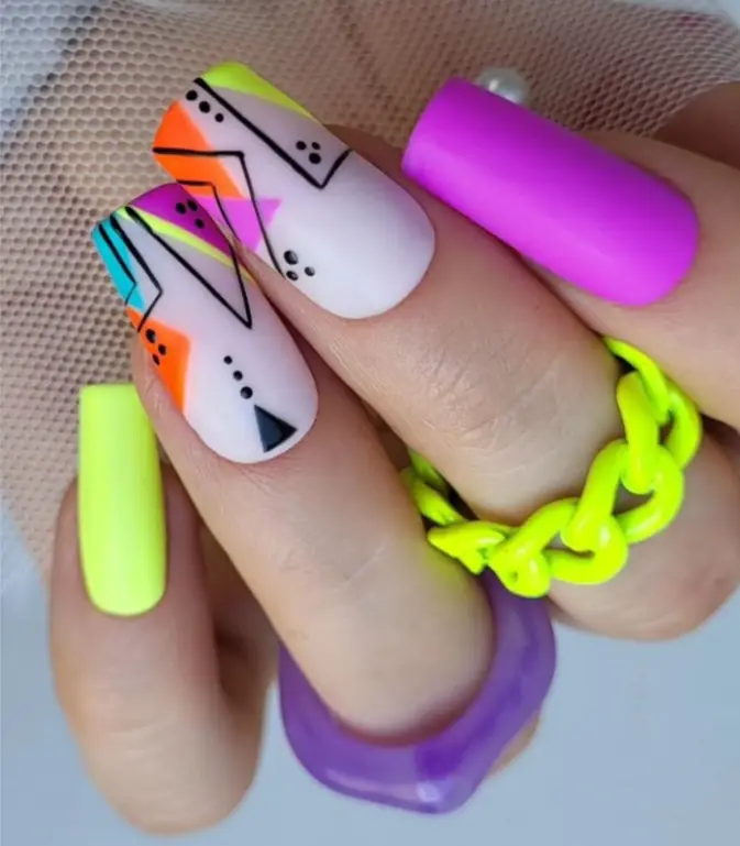 Geometric Neon Shape design nail