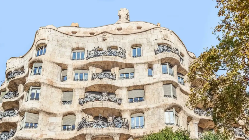 Avant Garde Architecture