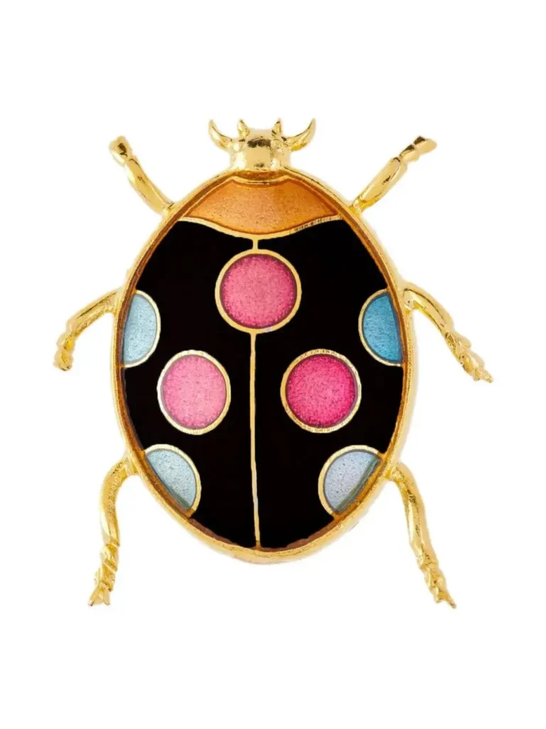 a simple and elegant animal brooch.