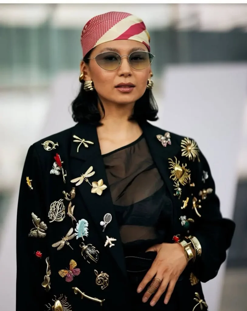 different types of animal brooches