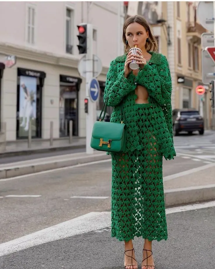 a girlin beautiful green 2 pieces crochet dress