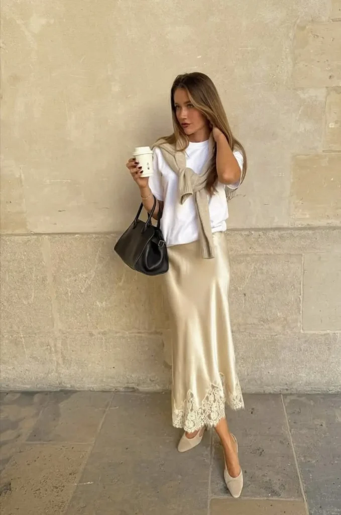 a woman in Minimalist_Outfits