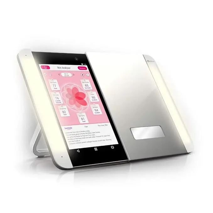 Smart Beauty: Enter AI Diagnostics mirror device