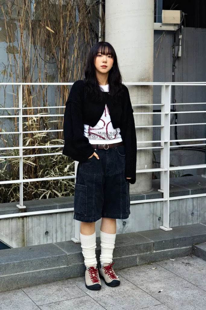 a girl in trendy Seoul street style fashion look