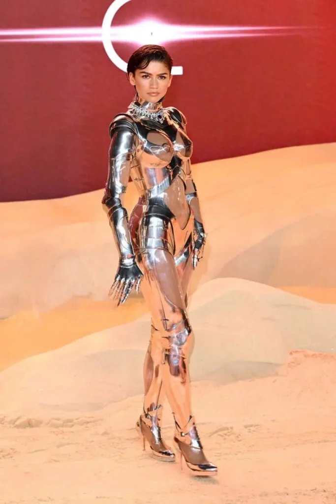 zendaya robotic look