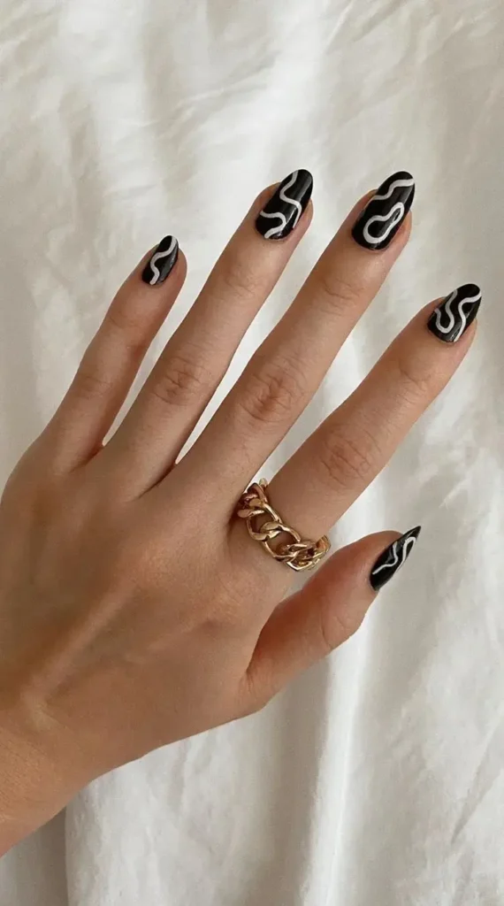 Abstract Nail Art