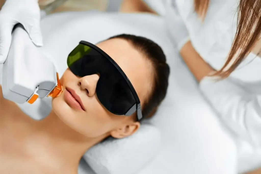 Intense-Pulsed-Light-Therapy-or-IPL