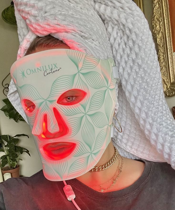 Omnilux face mask
