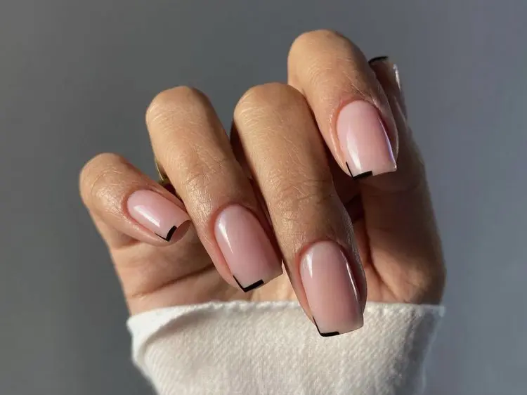 Minimalist Square Nail Designs