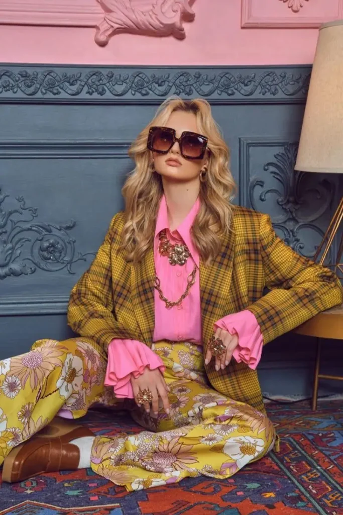 a girl in 80s look