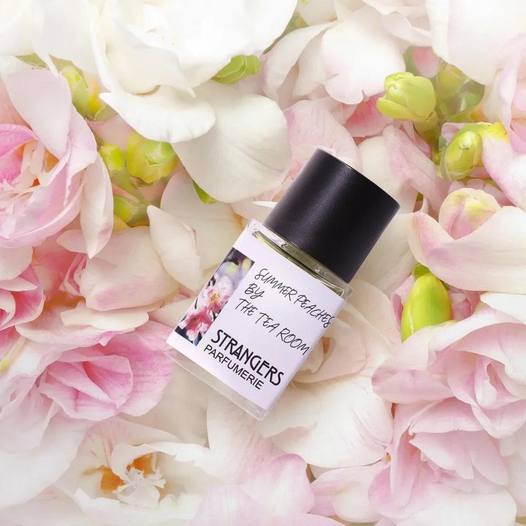 Prin Lomros perfume