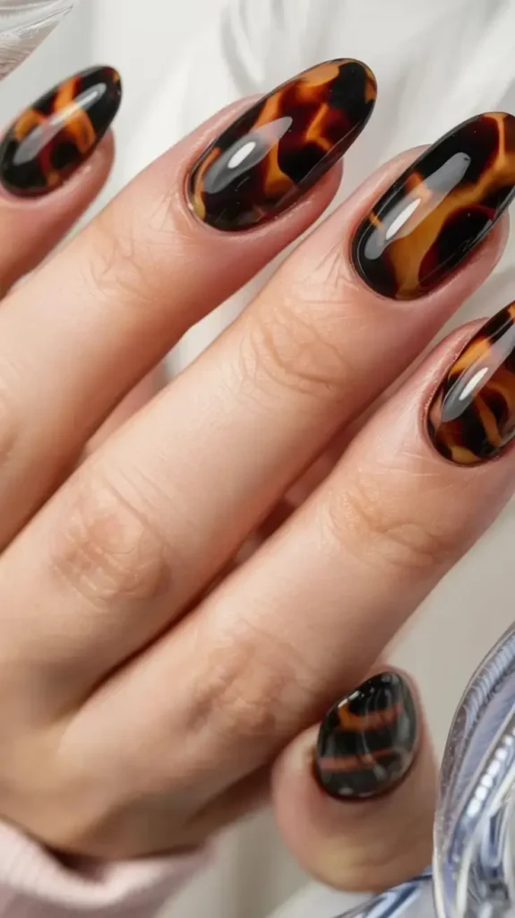 Tortoiseshell Oval Nails