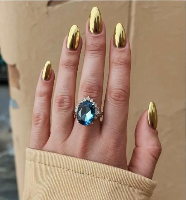 Gold Oval Nails